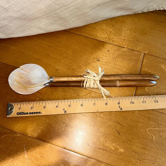 Salad Server Fork Spoon Tongs Natural Iridescent Capiz Mother of Pearl Seashell - Picture 8 of 8